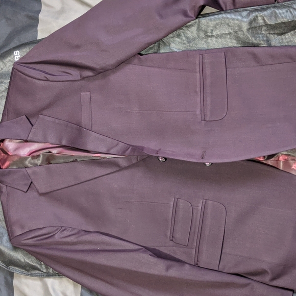 Brand New Custom Made Suit - Picture 3 of 4